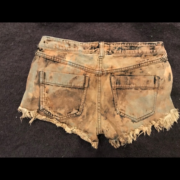 Free People jean shorts - Picture 2 of 3